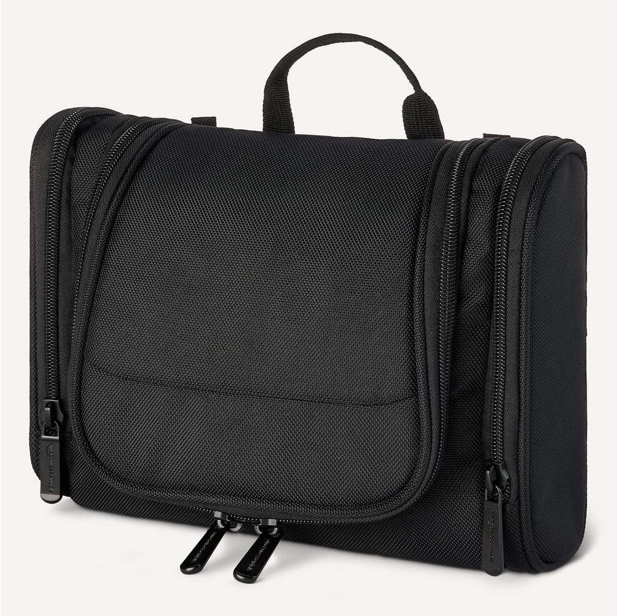 Amazon Essentials Spacious Toiletry Bag, Hanging Cosmetic Dopp Kit with Multiple Compartments, Durable Polyester, Large Capacity Storage, Compact Design, Black (Previously Amazon Basics)