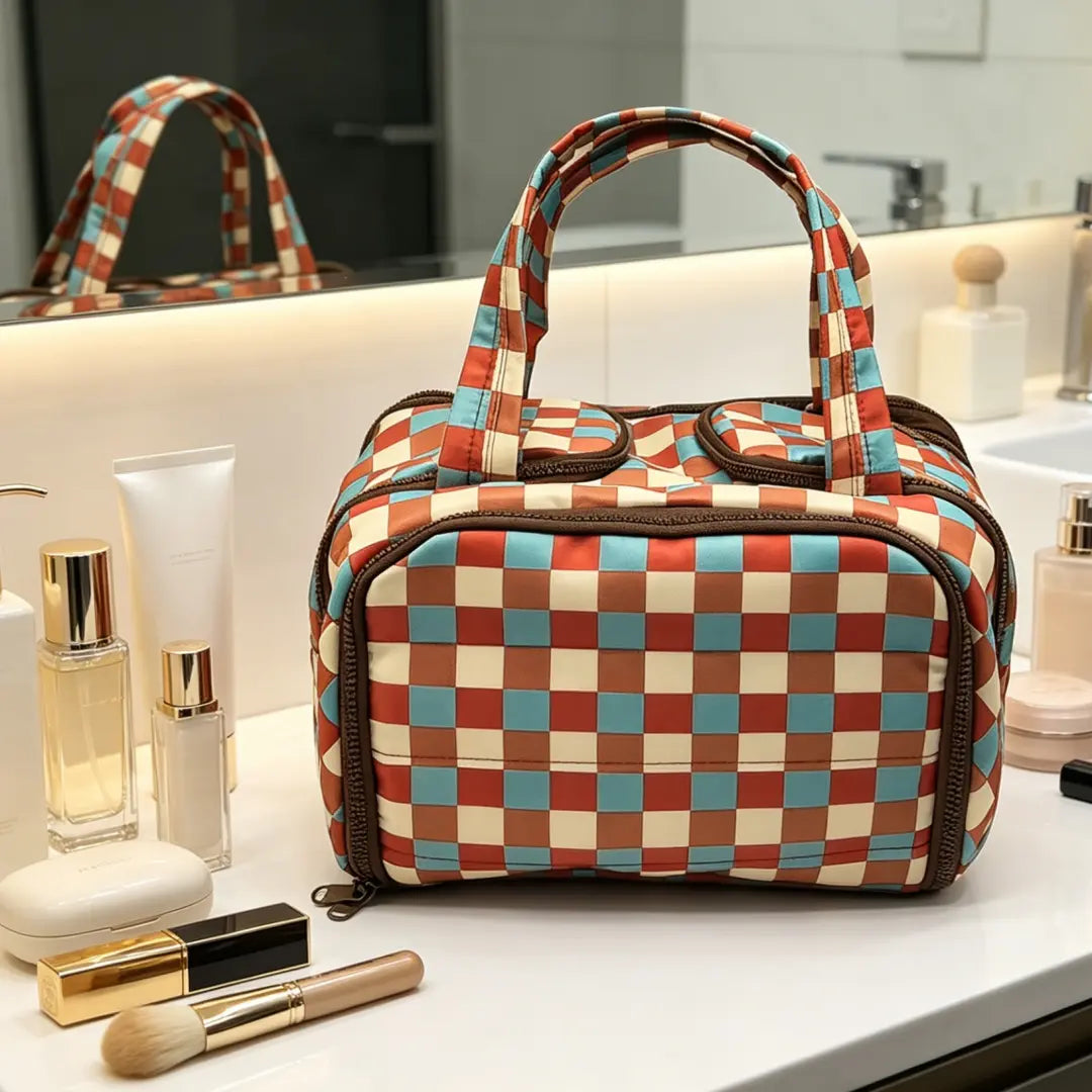 Checked Travel Toiletry Bag, Spacious Checkered Toiletry Bag for Women,Large Toiletry Bags for Traveling,Lightweight Travel Cosmetic Makeup Bag Organizer for Accessories,Toiletries