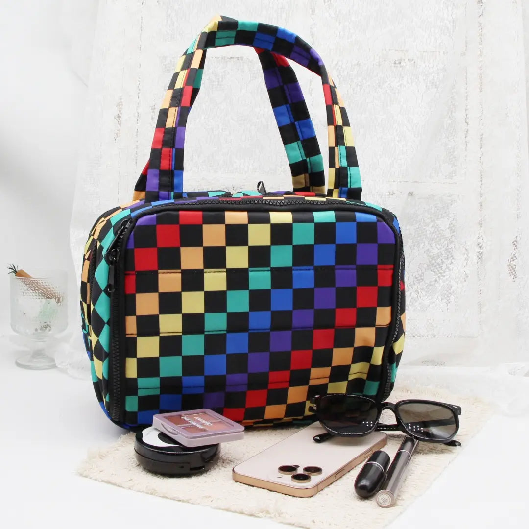 Checked Travel Toiletry Bag, Spacious Checkered Toiletry Bag for Women,Large Toiletry Bags for Traveling,Lightweight Travel Cosmetic Makeup Bag Organizer for Accessories,Toiletries