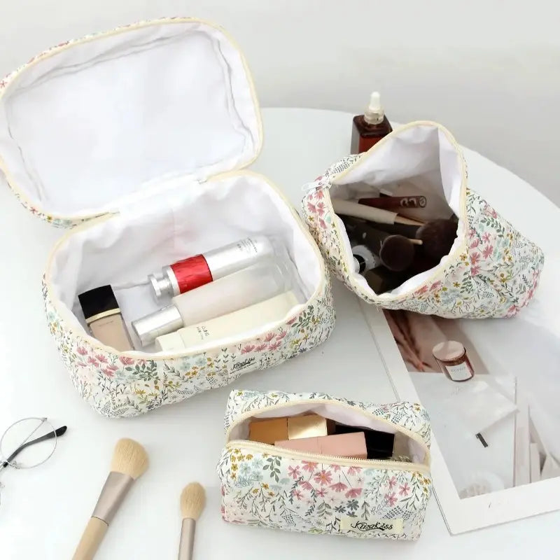 3‑Pack Floral‑Pattern Makeup Bag Set, Large‑Capacity Zipper Travel Cosmetic Pouches, Portable Makeup Organizer for Toiletries